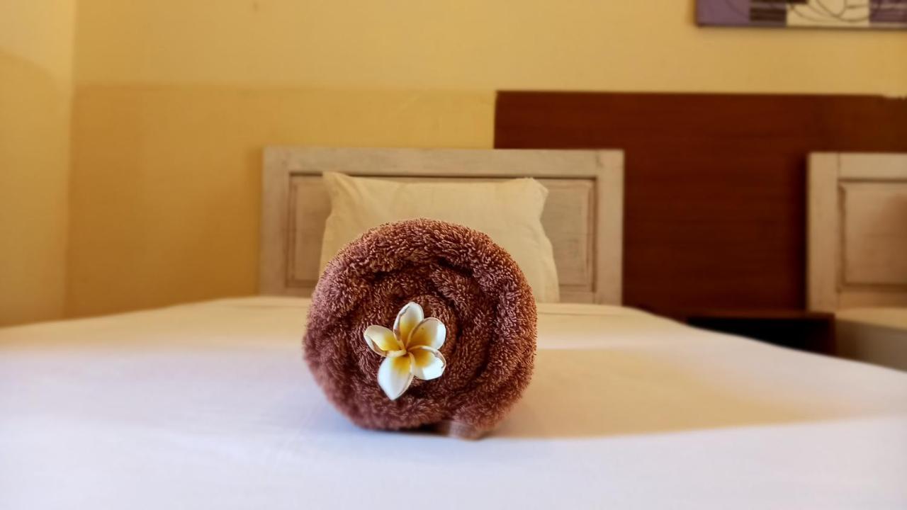Wisma Bunda Gili Trawangan Exterior foto